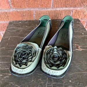 L' ARTISTE By Spring Step Sz 41 US 9.5-10 Dezi Green Leather Flats Shoes Artsy
